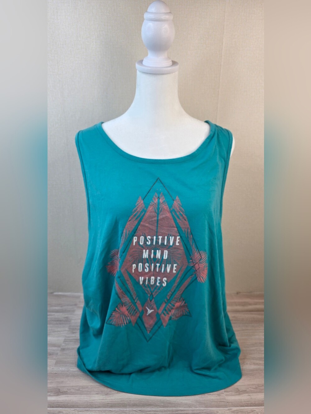 Ladies XL Old Navy Teal Graphic Tank Top